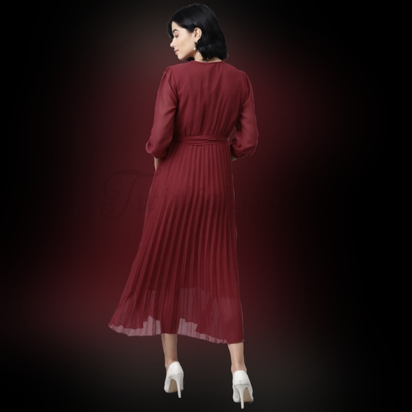 Vina: Wine-Colored Pleated Midi Dress - Picture 3 of 3
